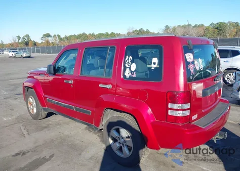 2010 Jeep Liberty Sport z USA, uszkodzony, nr VIN 1J4PP2GK5AW114470